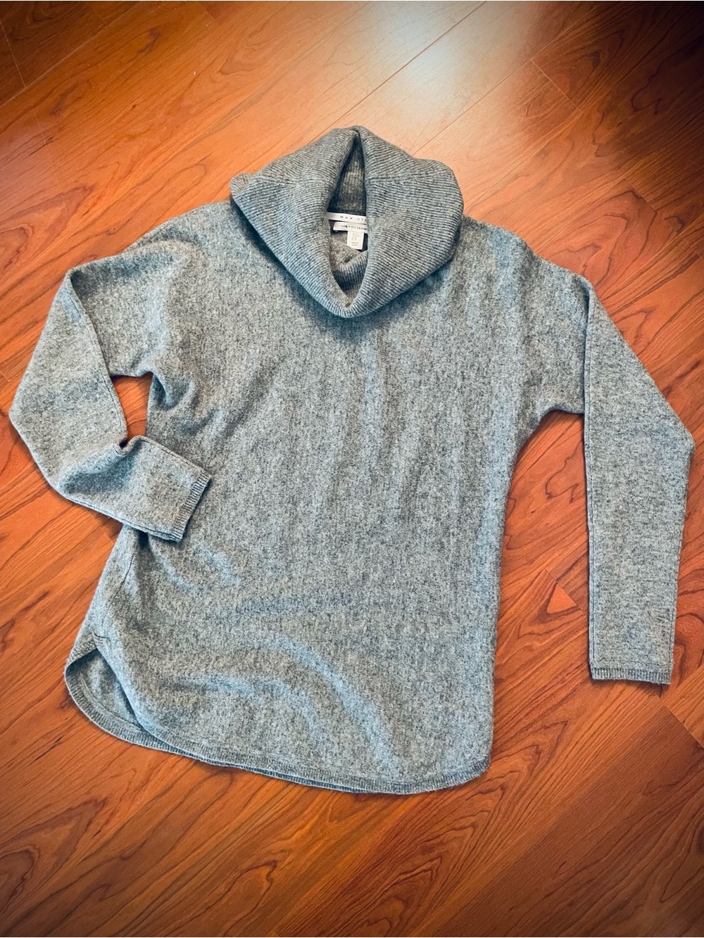 Max Studio 100% 2-ply Cashmere Sweater Grey Cowl Neck Dolman Sleeve SO SOFT sz M